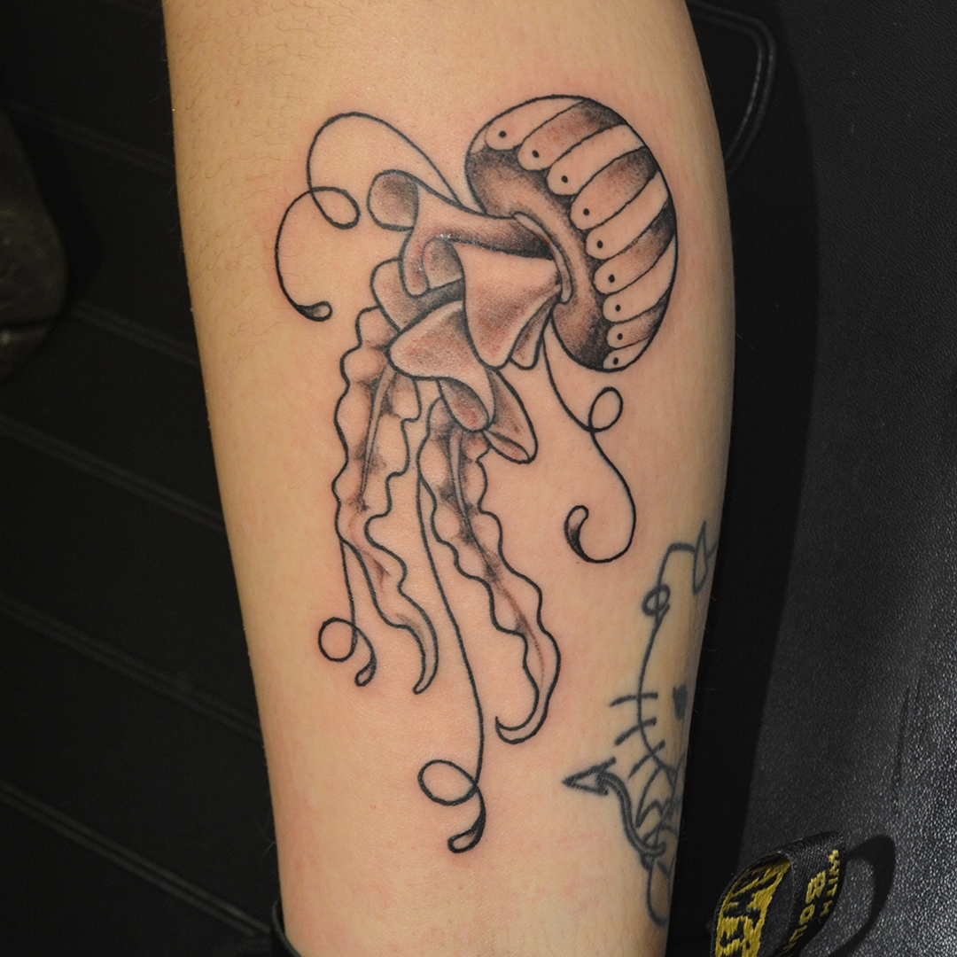 Dope #jellyfish tattoo done by proteam artist @lickonmyink… | Instagram