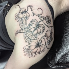 fineline-coraline-tattoo