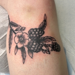 traditional-black-berry-tattoo