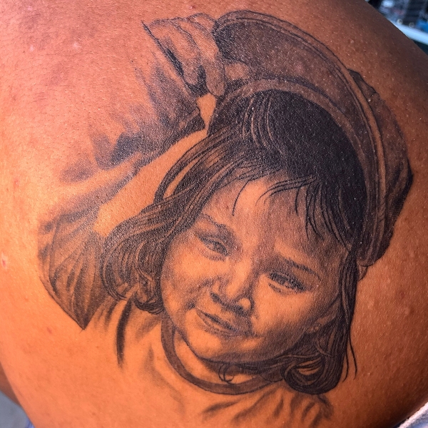 photo realisitic bg tattoo