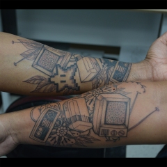 black-and-grey-gamer-tattoo-sm