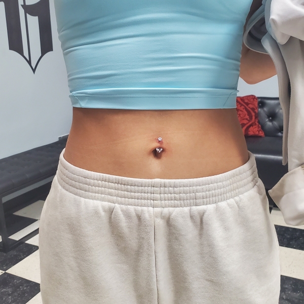 belly-heart-titanium-naval-pierce