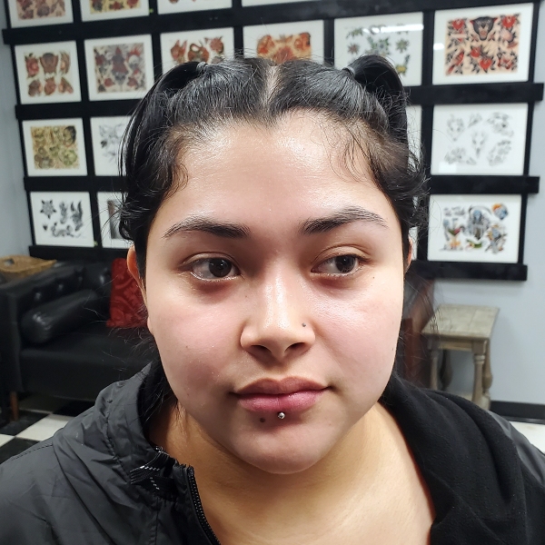labret-piercing-nose-piercing