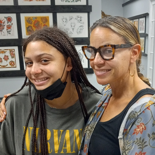mommy-daughter-nose-piercings