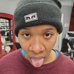 double-nose-tongue-piercing