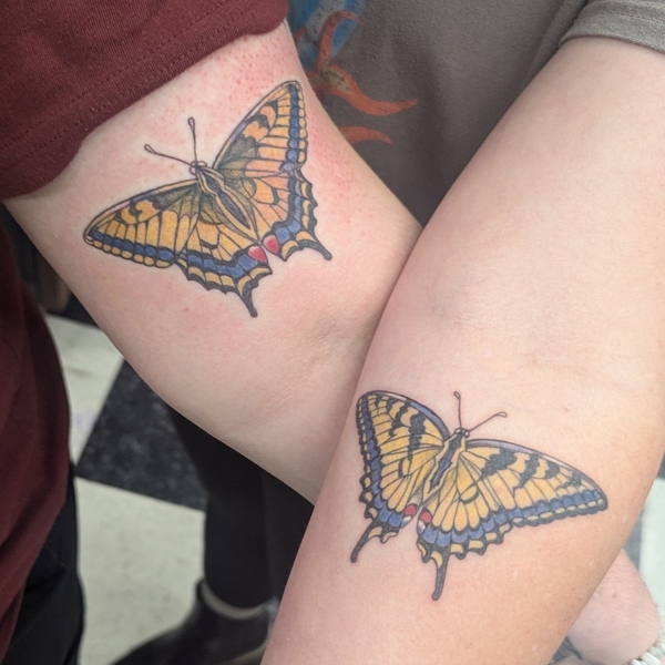 realistic-swallow-tail-butterfly-tattoos