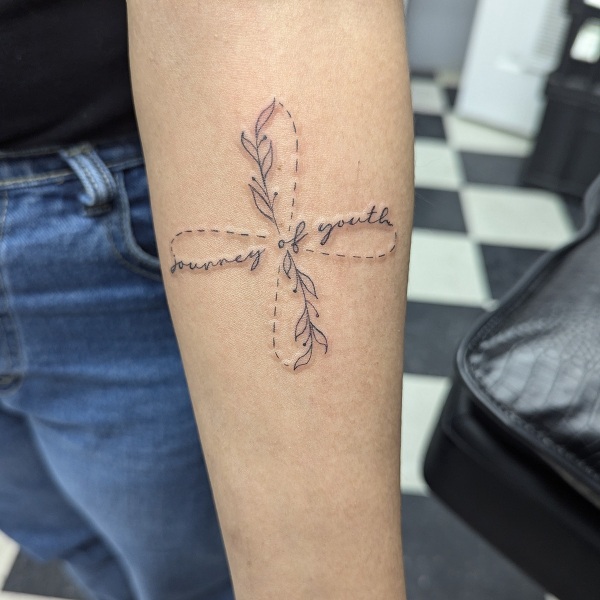 fine-line-k-pop-tattoo