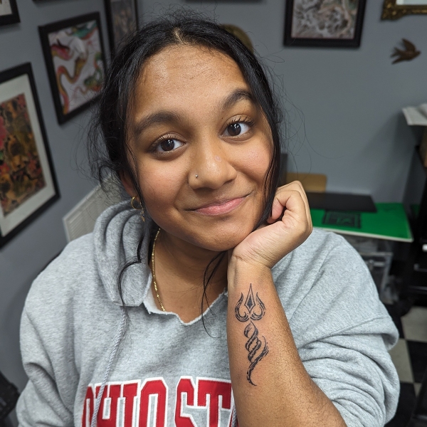fineline-tribal-shivas-trident-tattoo