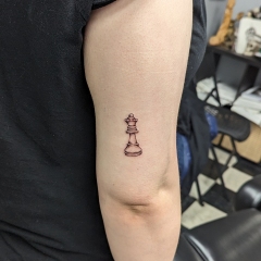 chess-piece-queen-tattoo-sm
