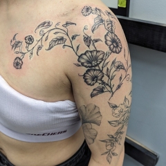 fineline-floral-tattoo