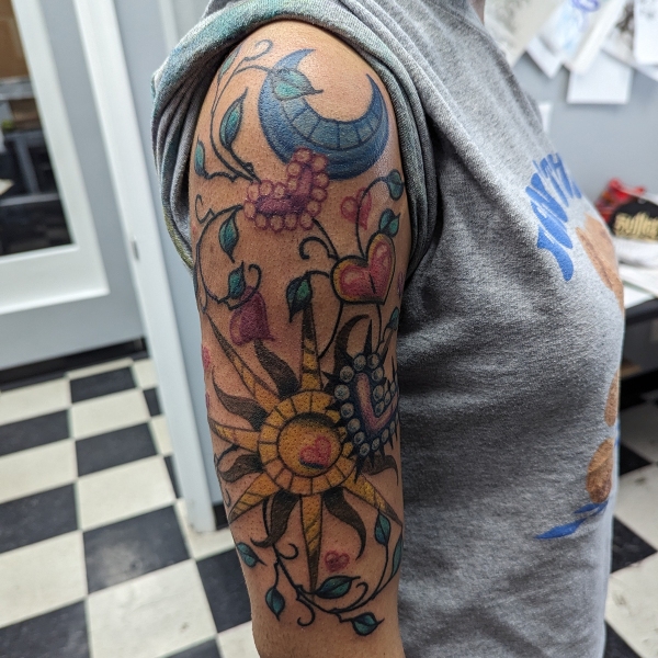 sun-and-moon-tattoo